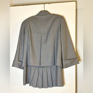 Tahari ASL 2 piece Gray Blazer Skirt Suit Size 10